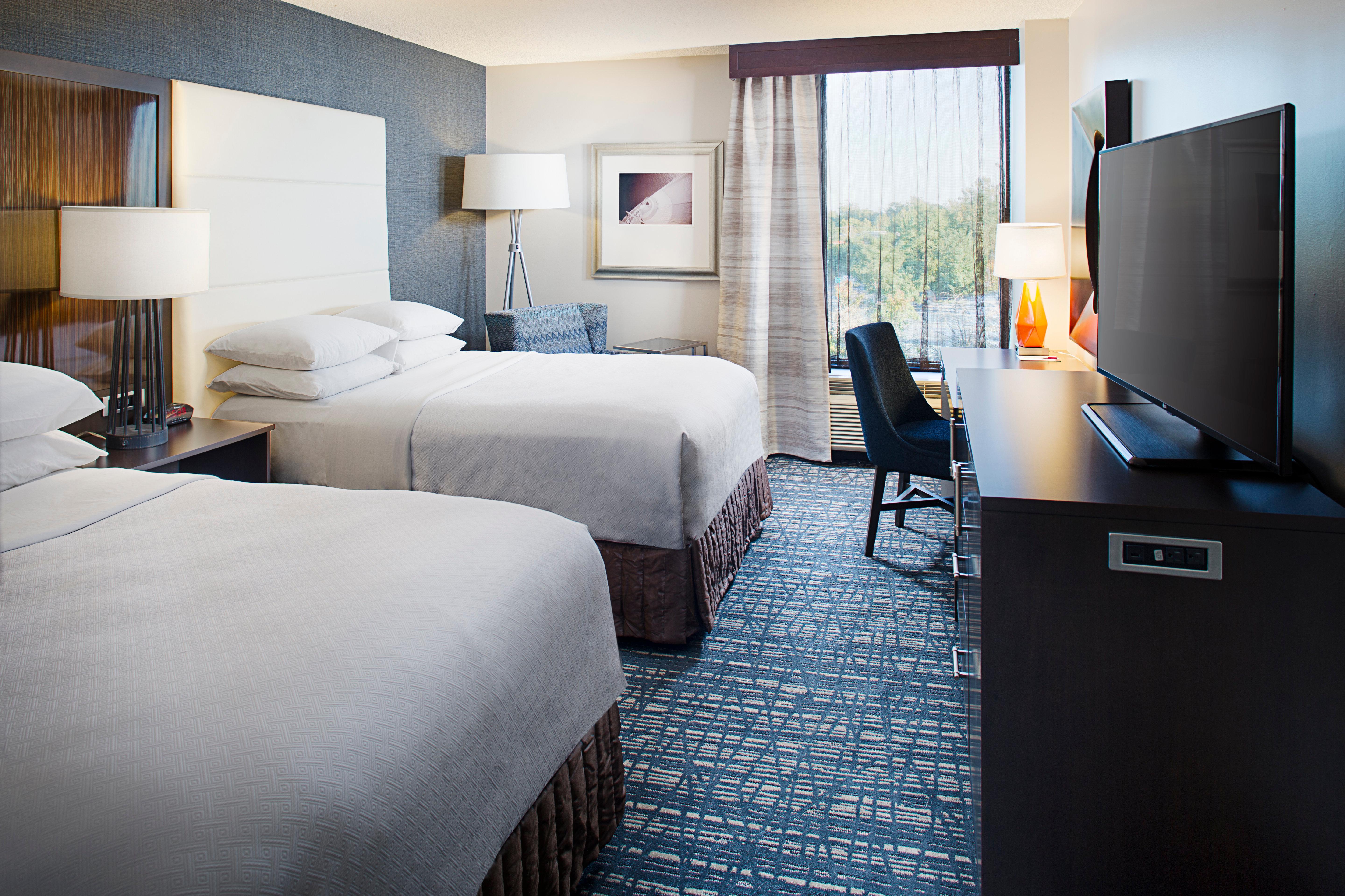 Hotel Crowne Plaza By Ihg 3*