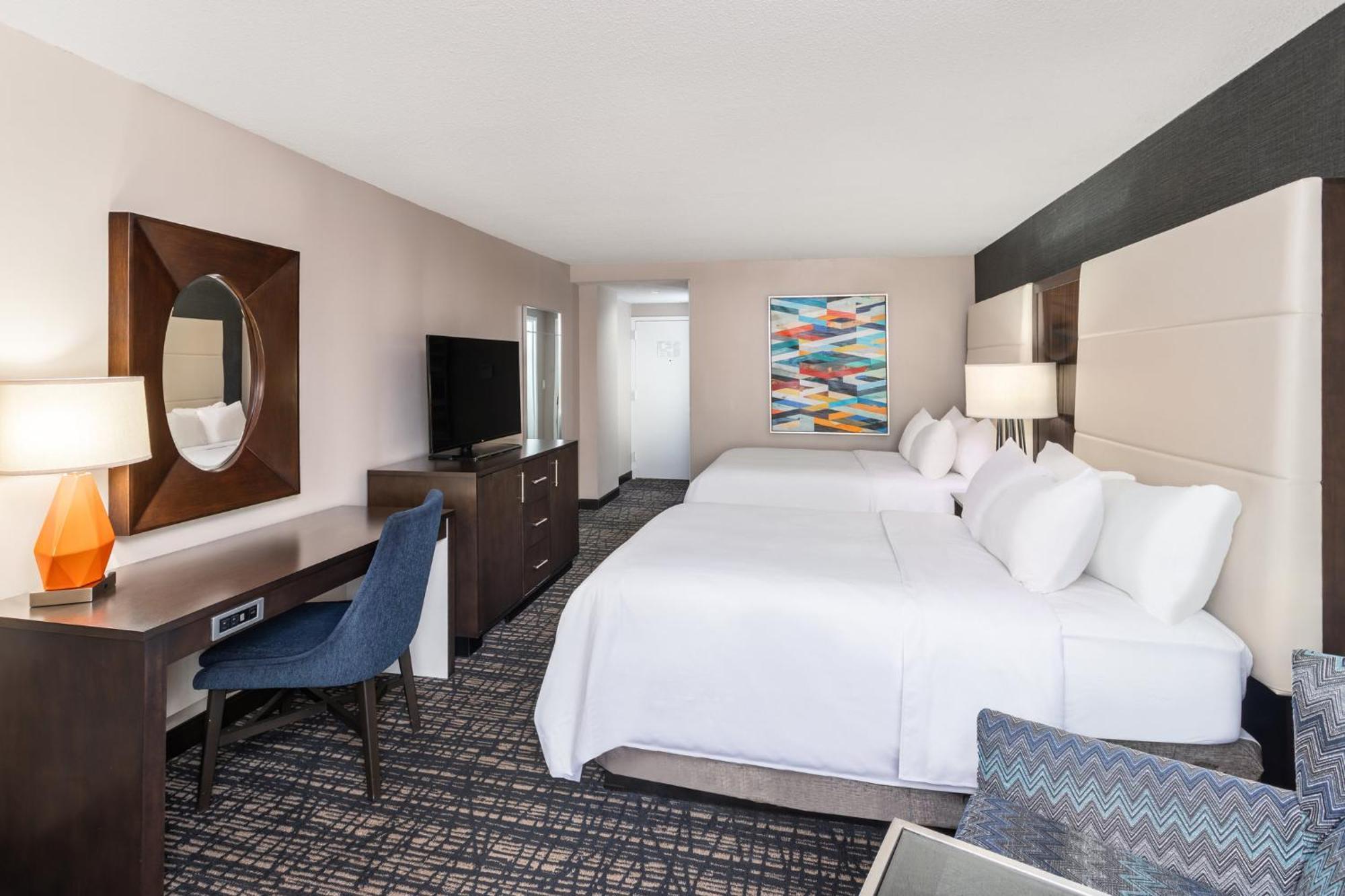 Crowne Plaza By Ihg