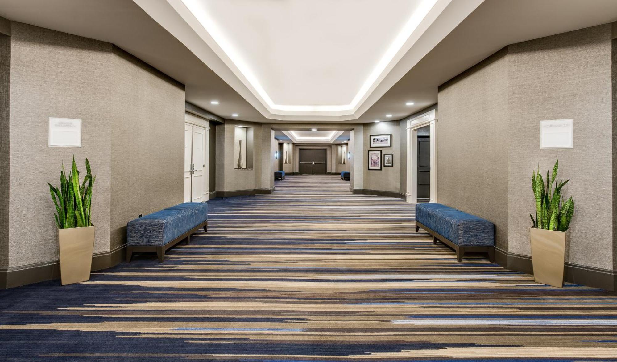 Crowne Plaza By Ihg 3*